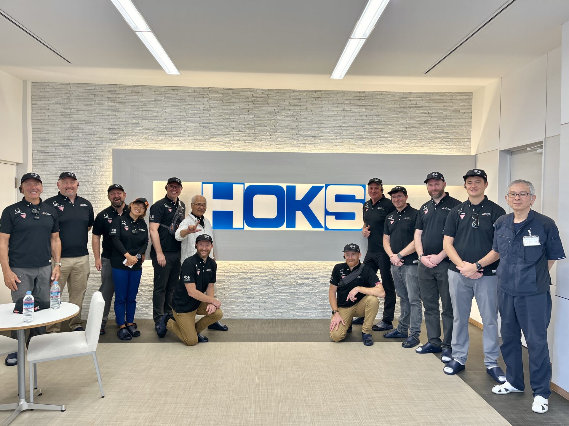 海外からのお客様が工場見学に来社されました